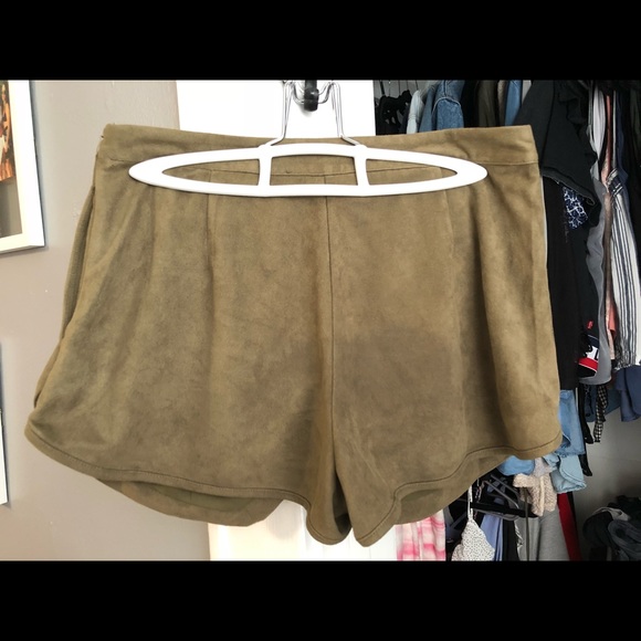 Forrest Green mini Skort - Picture 3 of 4